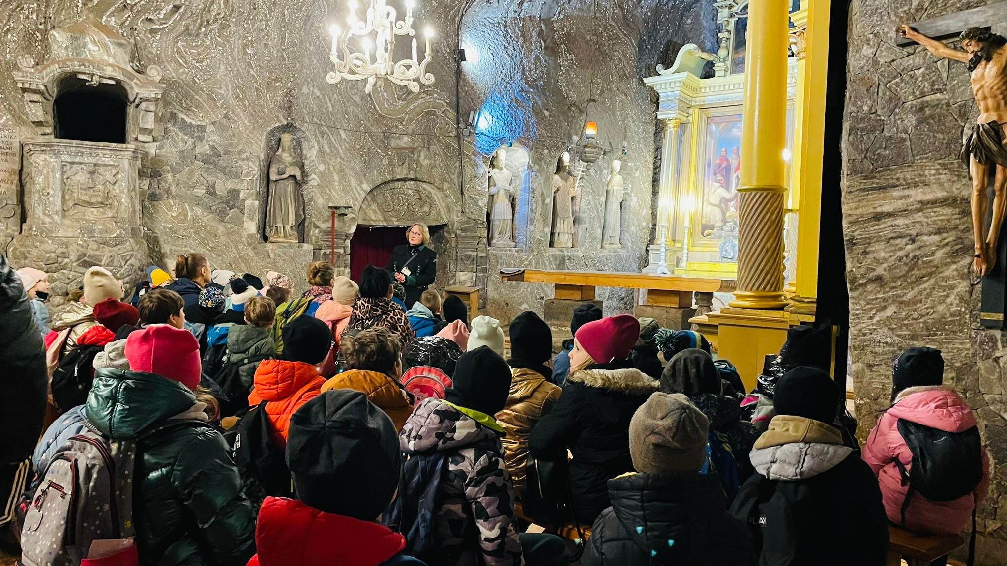 Klasa 1c i 2c w podziemiach Kopalni Soli Bochnia 