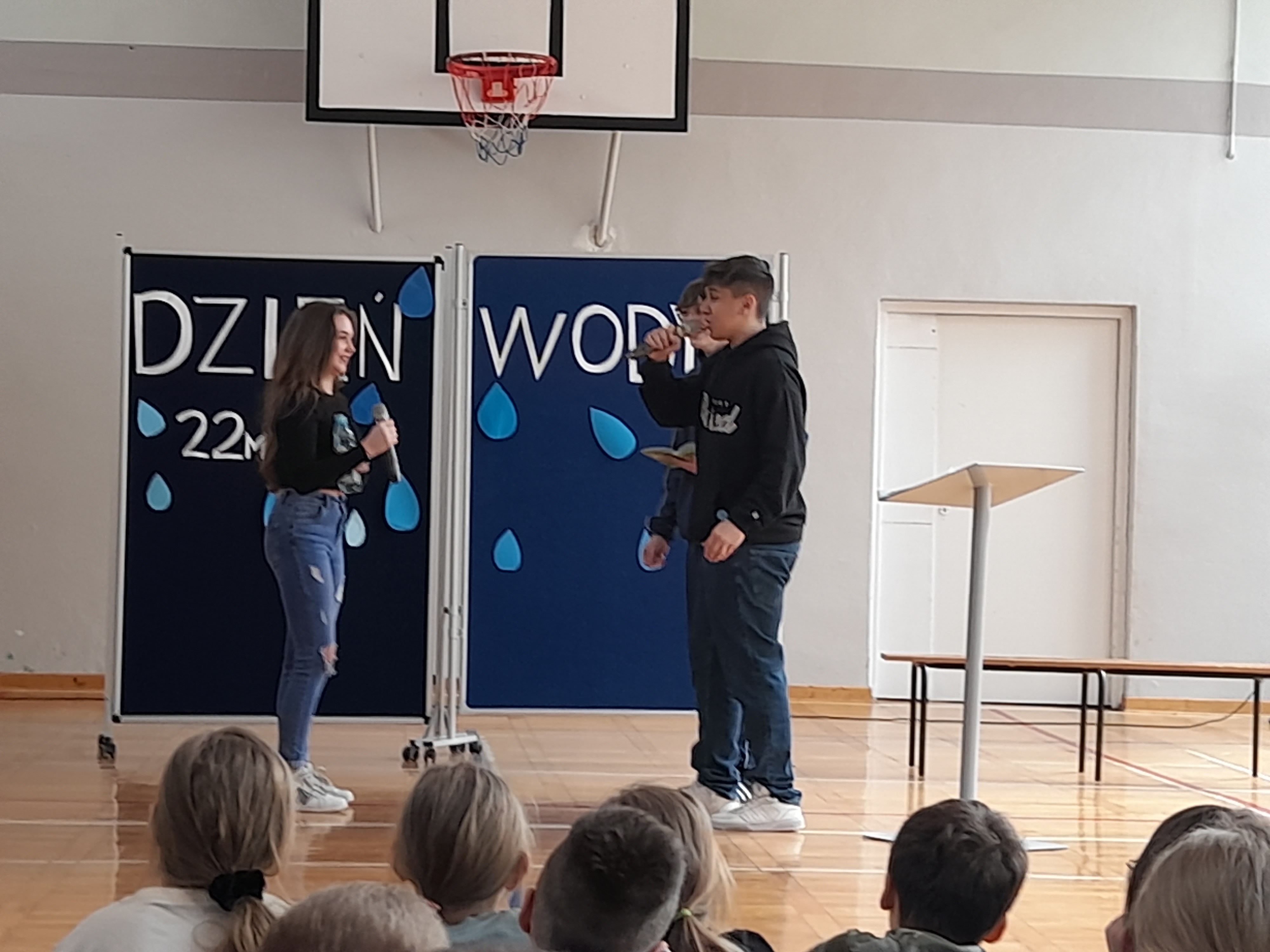 Występ uczniów z okazji Światowego Dnia Wody