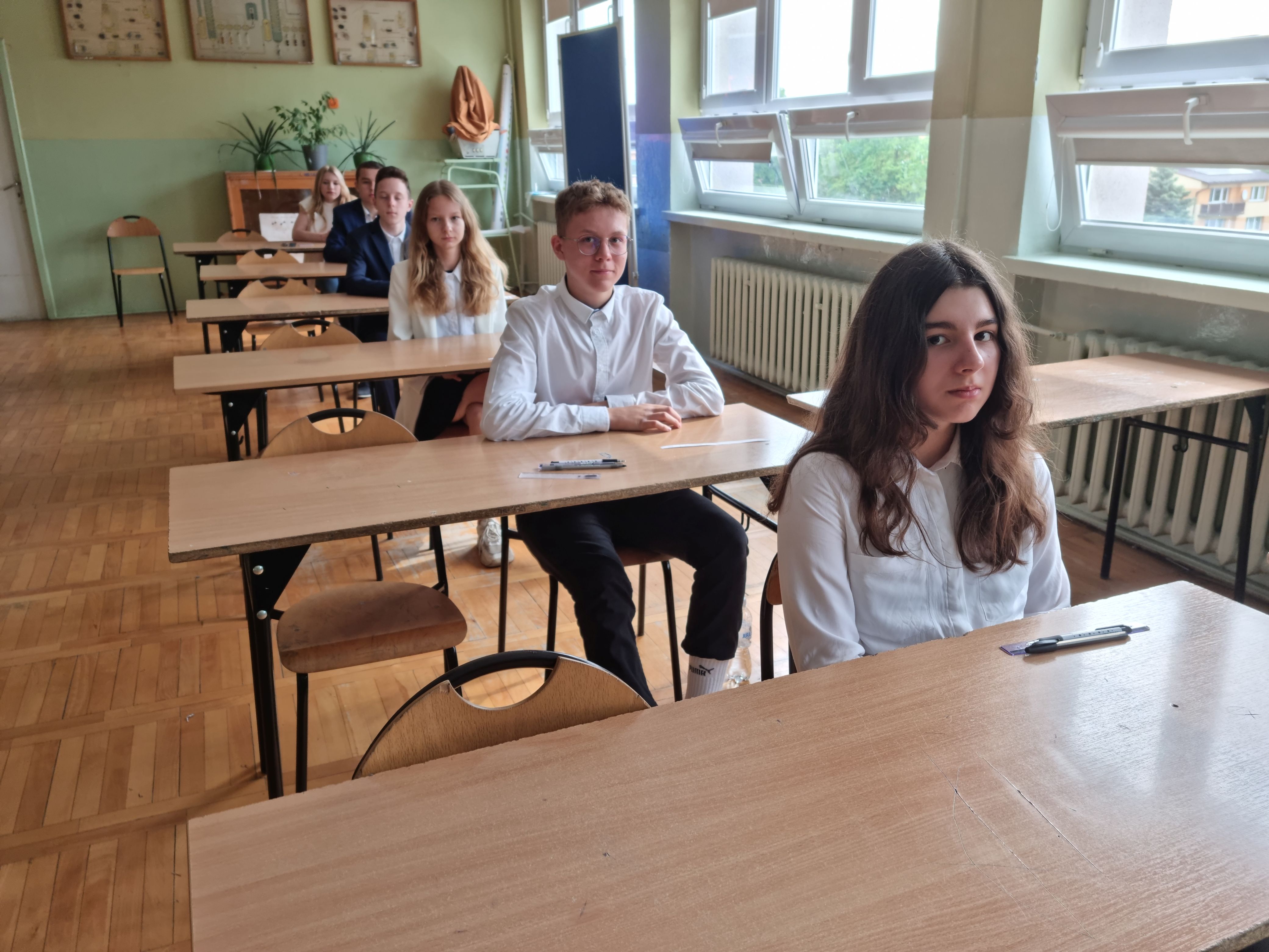 Uczniowie podczas egzaminu klas ósmych