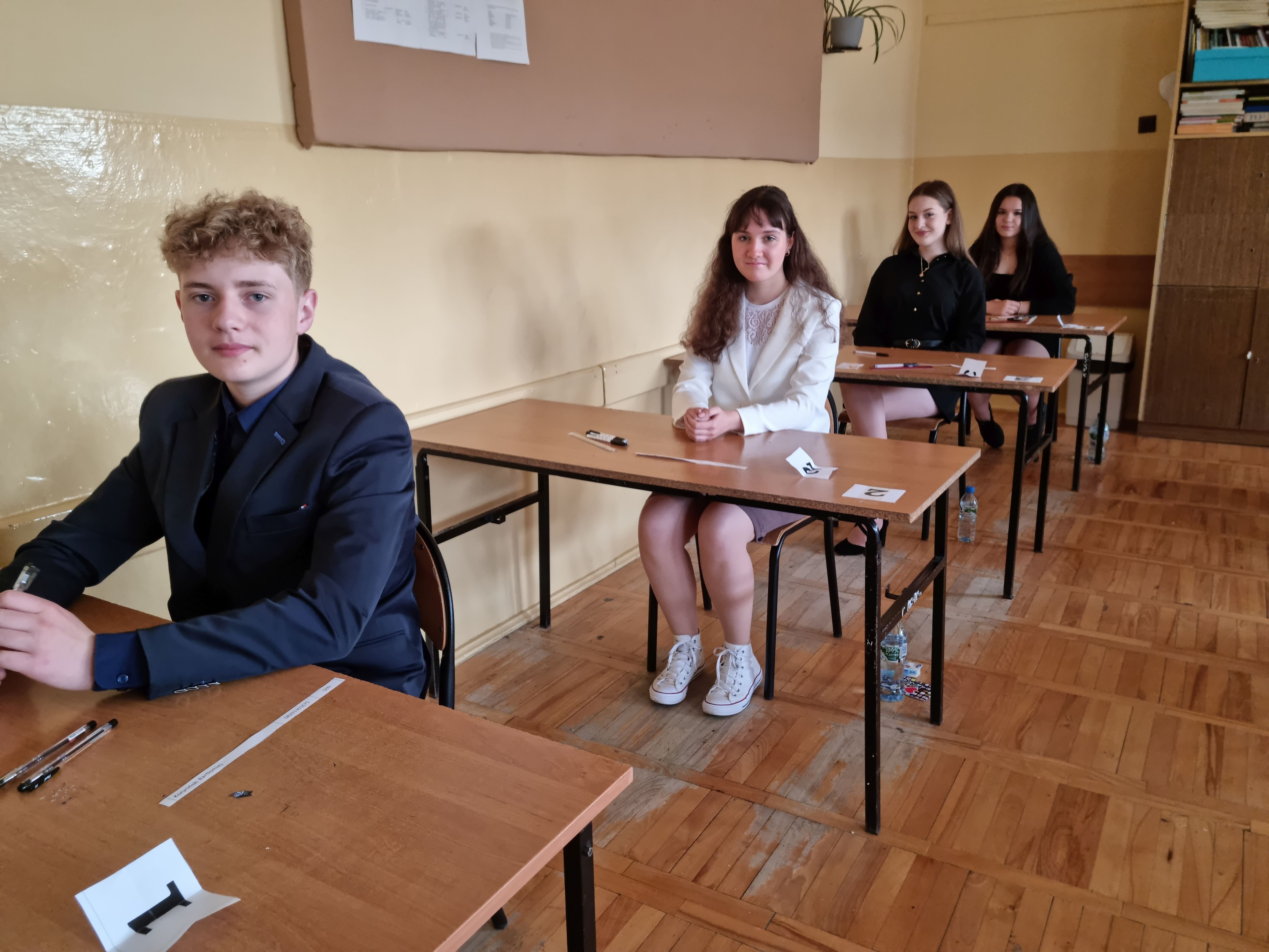 Uczniowie podczas egzaminu klas ósmych