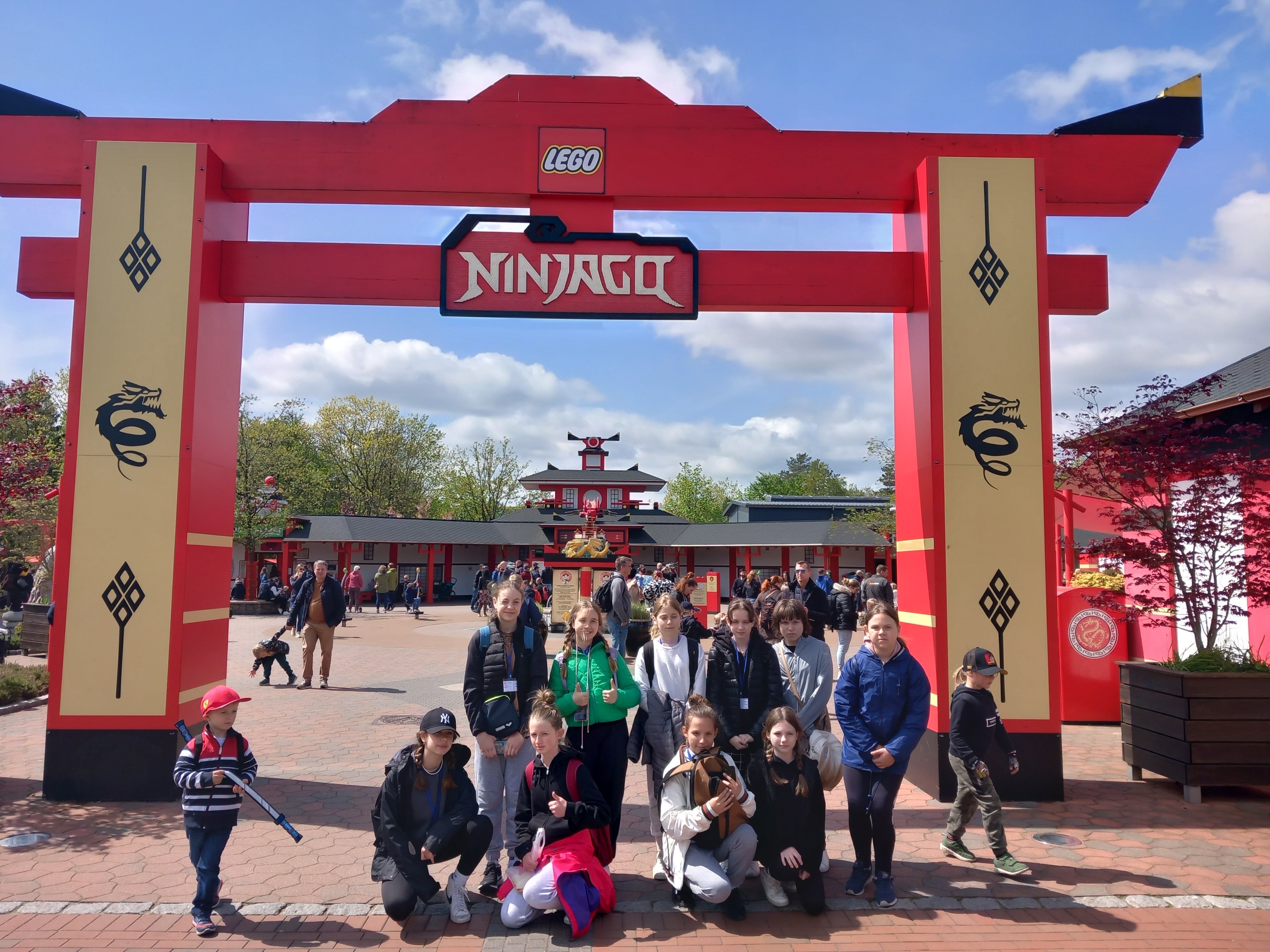 Wejście do parku ninjago