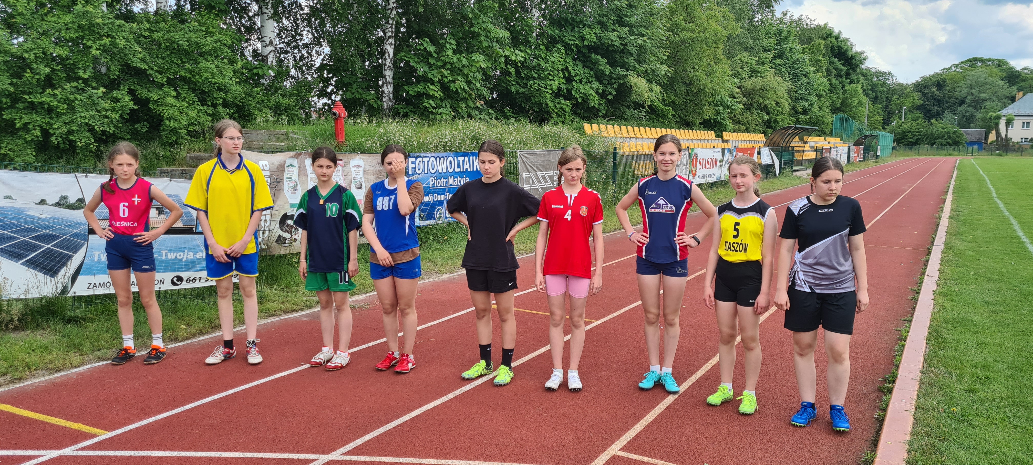 Start pierwszej serii biegu na 600 m 