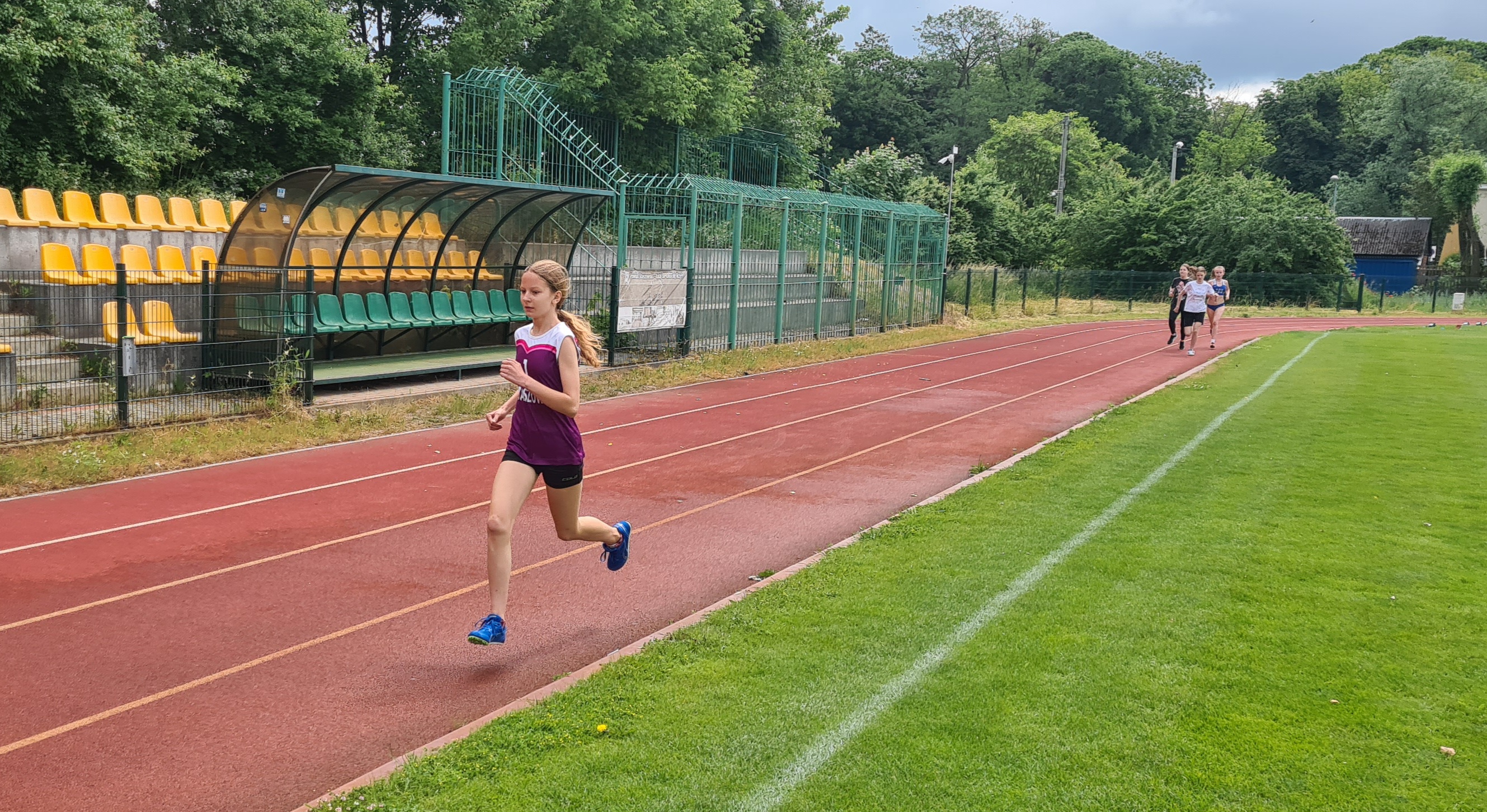 Bieg na dystansie 600 m dziewcząt