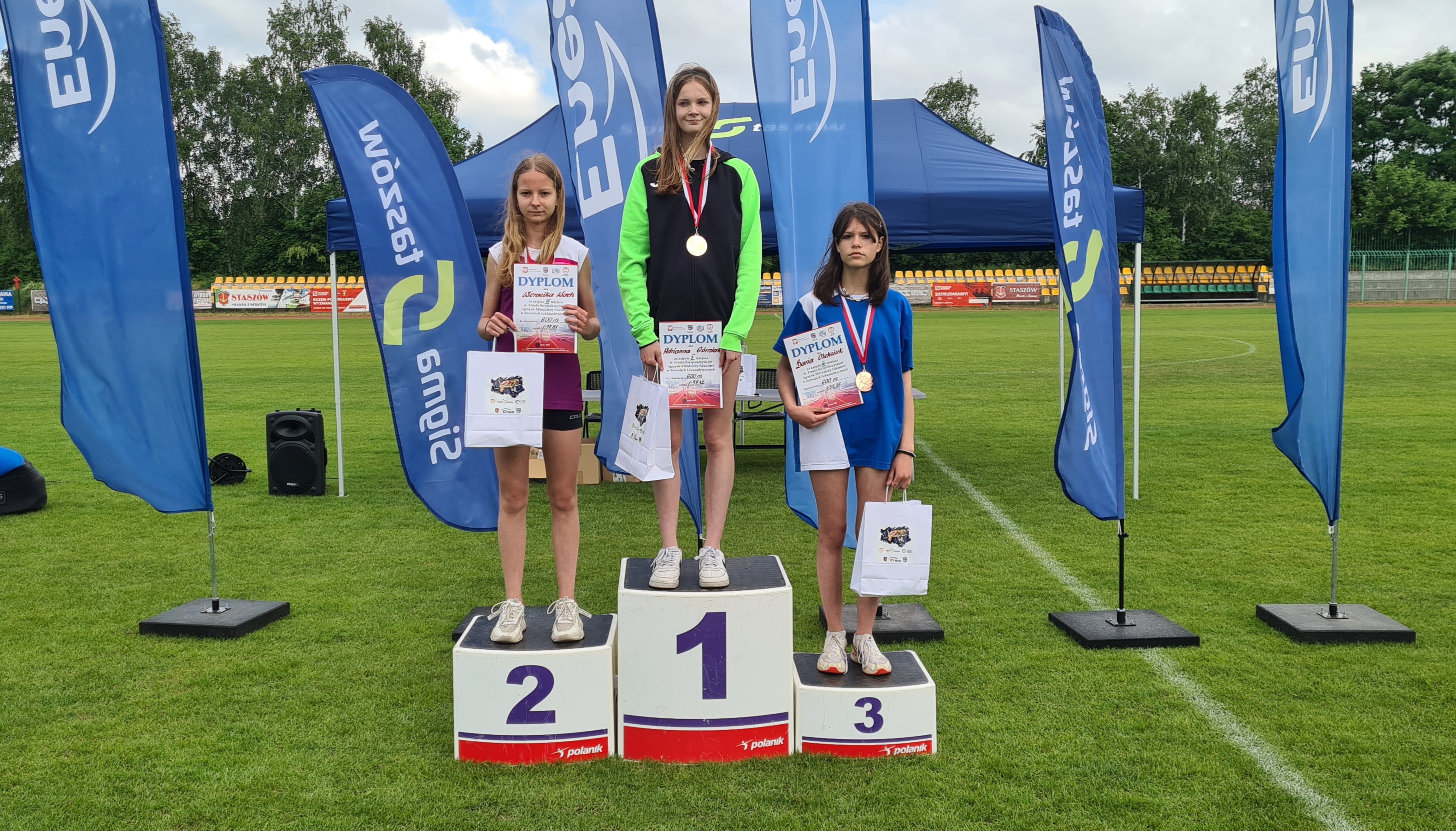 Medalistki biegu na 600 m